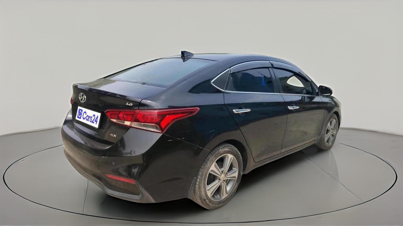 2018 Hyundai Verna 1.6 VTVT SX O, CNG, Manual, 1,32,718 km, exterior