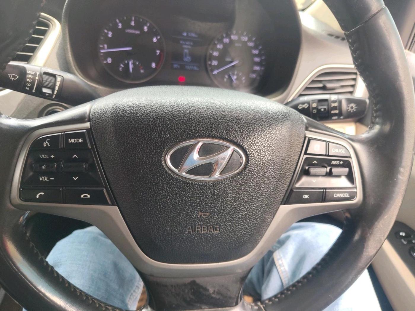 2018 Hyundai Verna 1.6 VTVT SX O, CNG, Manual, 1,32,718 km, interior