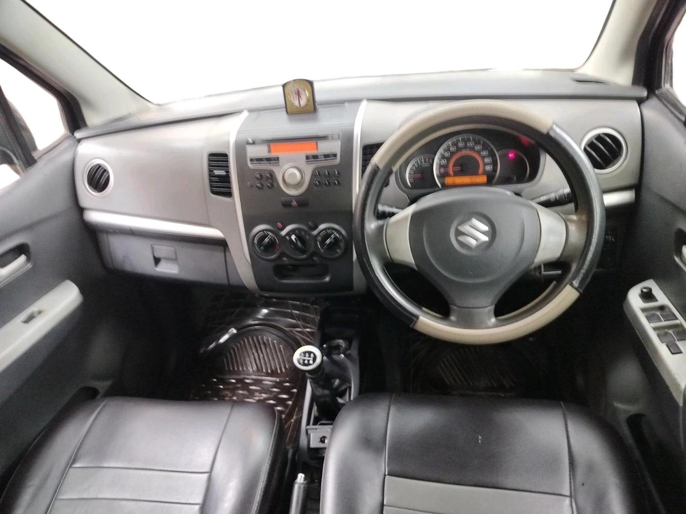 2011 Maruti Wagon R 1.0 VXI, Petrol, Manual, 90,277 km, interior