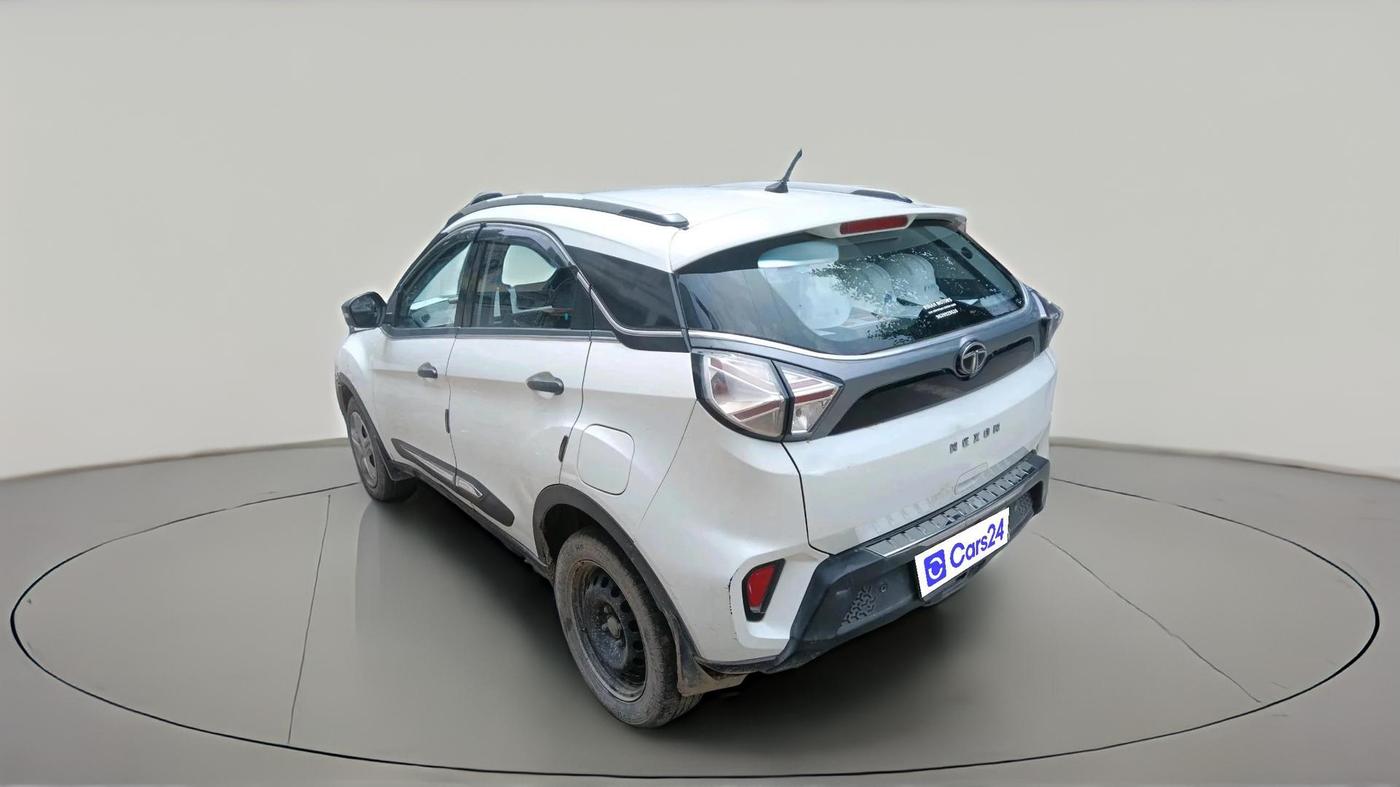 2021 Tata NEXON XM SUNROOF PETROL, CNG, Manual, 83,465 km, exterior