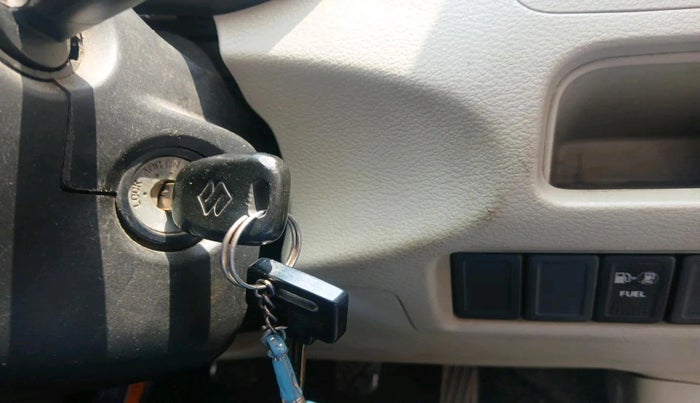 2016 Maruti Celerio VXI CNG, CNG, Manual, 76,225 km, interior