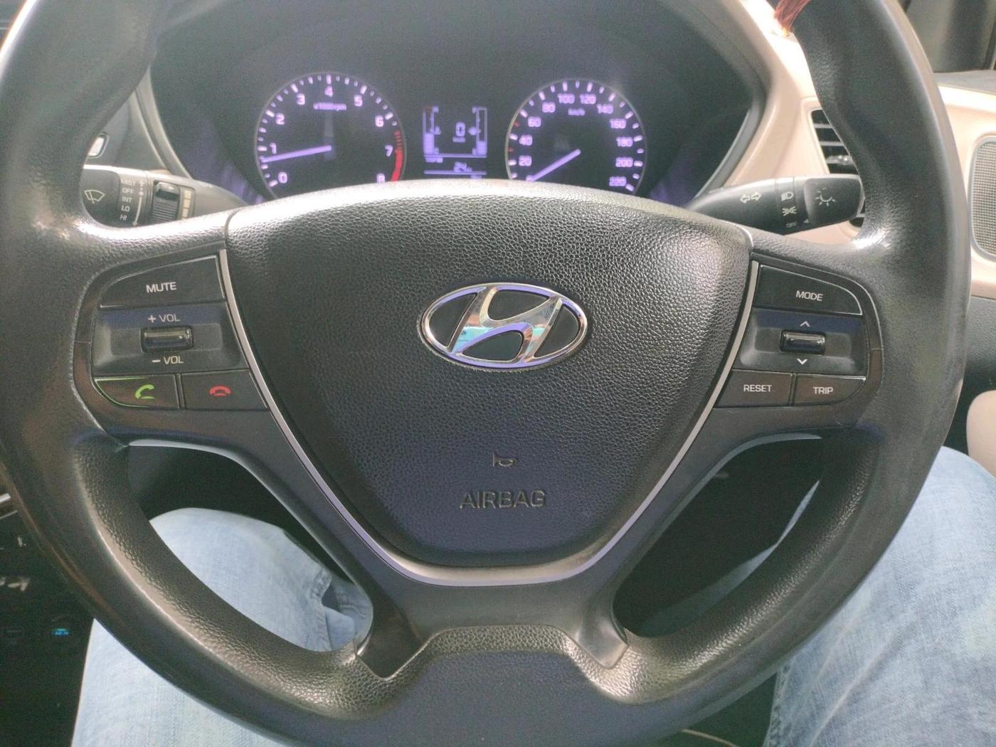 2016 Hyundai Elite i20 MAGNA 1.2, Petrol, Manual, 83,323 km, interior