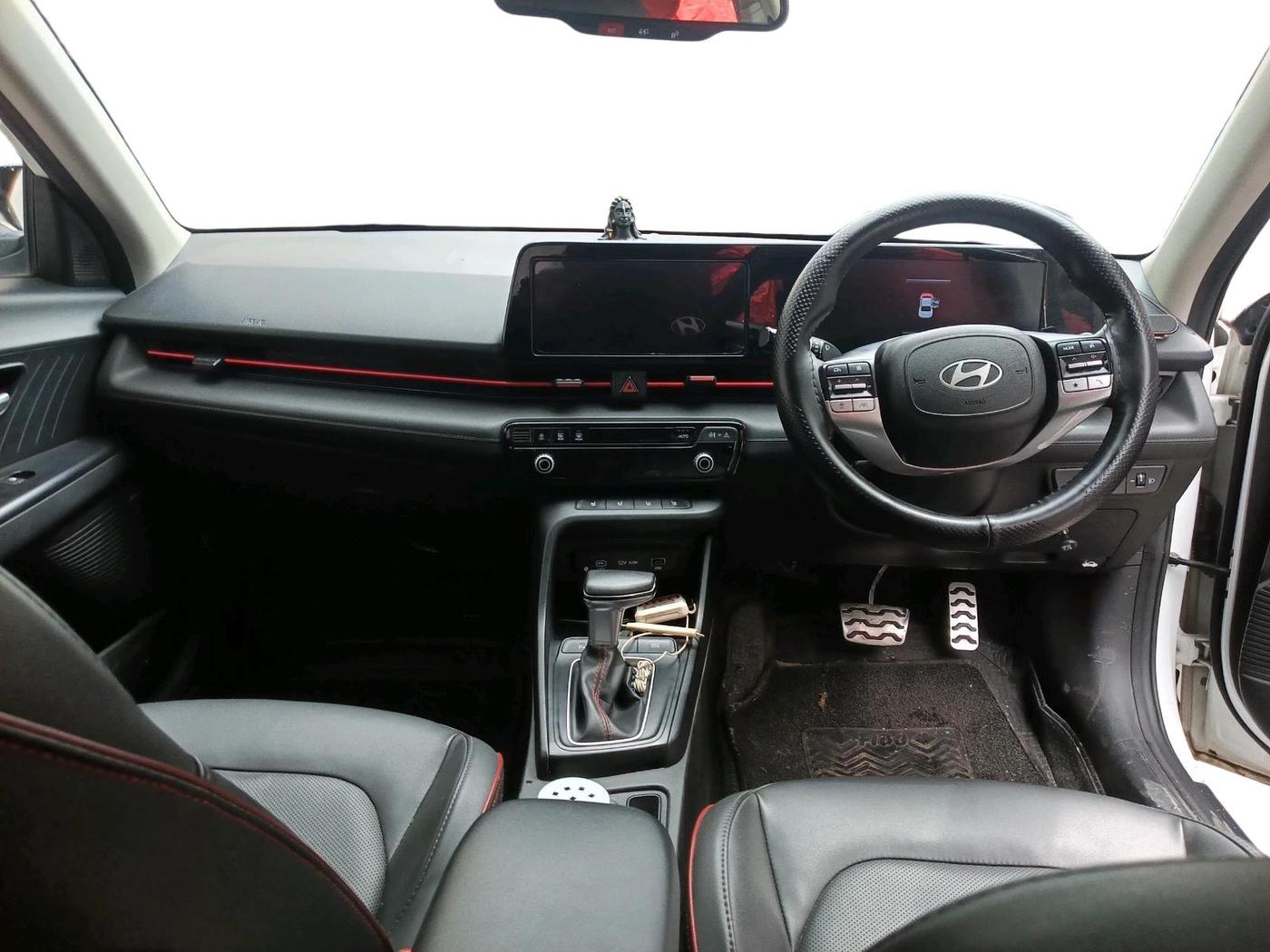 2023 Hyundai Verna SX (O) 1.5 TURBO PETROL DCT, Petrol, Automatic, 24,531 km, interior