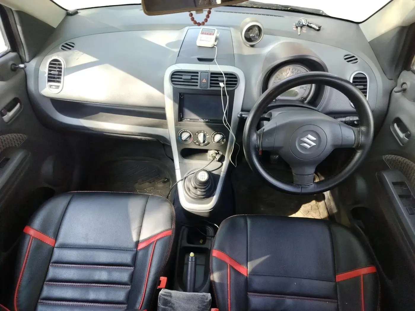 2013 Maruti Ritz VXI, CNG, Manual, 99,311 km, interior