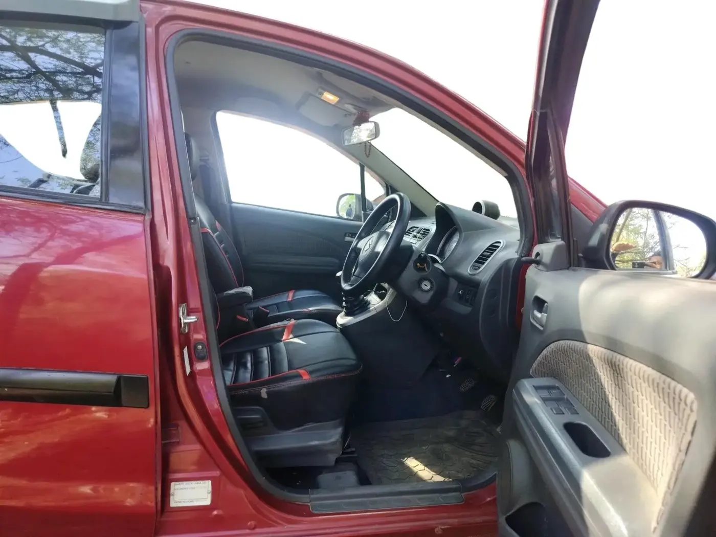 2013 Maruti Ritz VXI, CNG, Manual, 99,311 km, interior