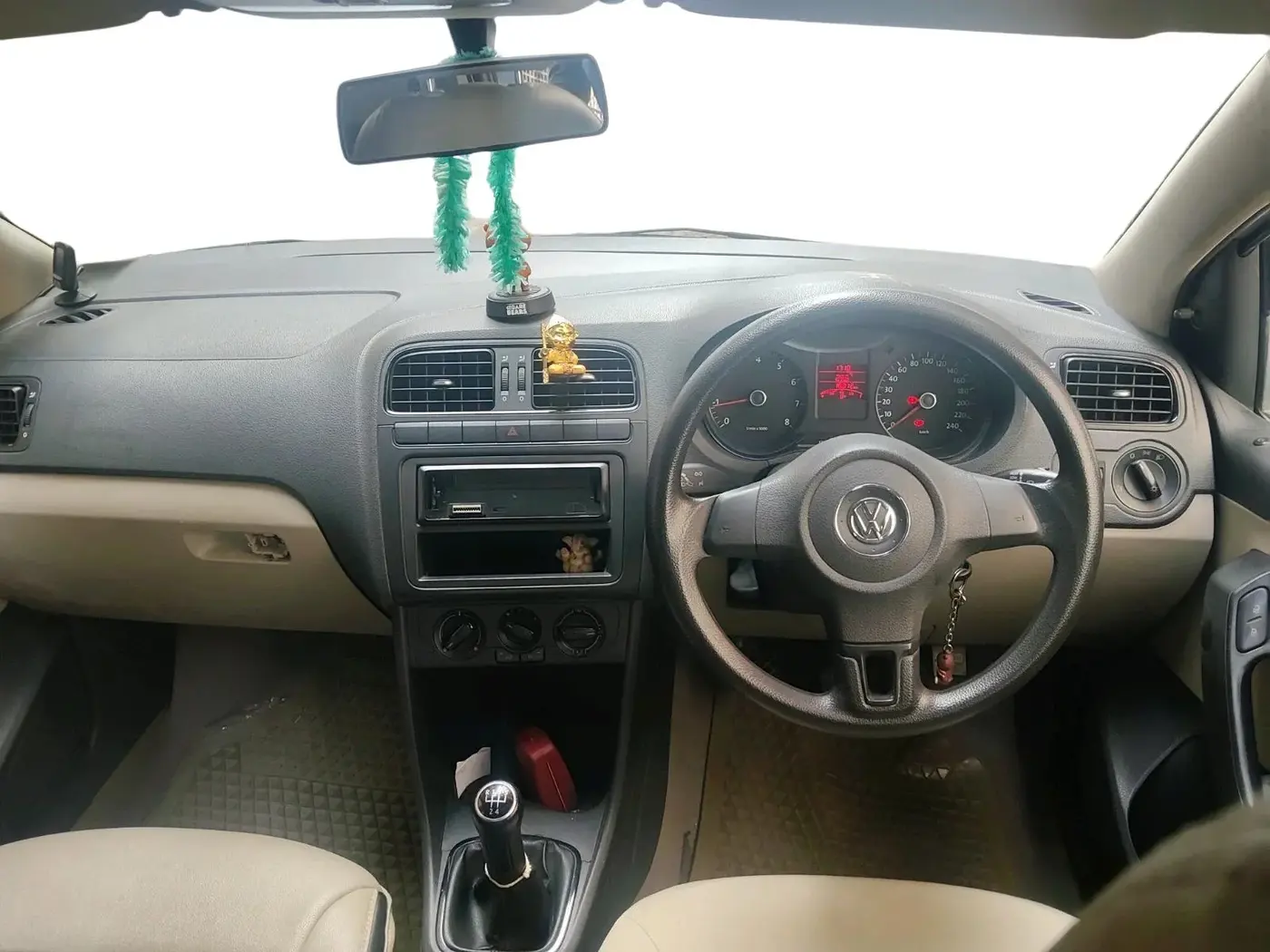 2011 Volkswagen Polo COMFORTLINE 1.2L PETROL, Petrol, Manual, 10,812 km, interior