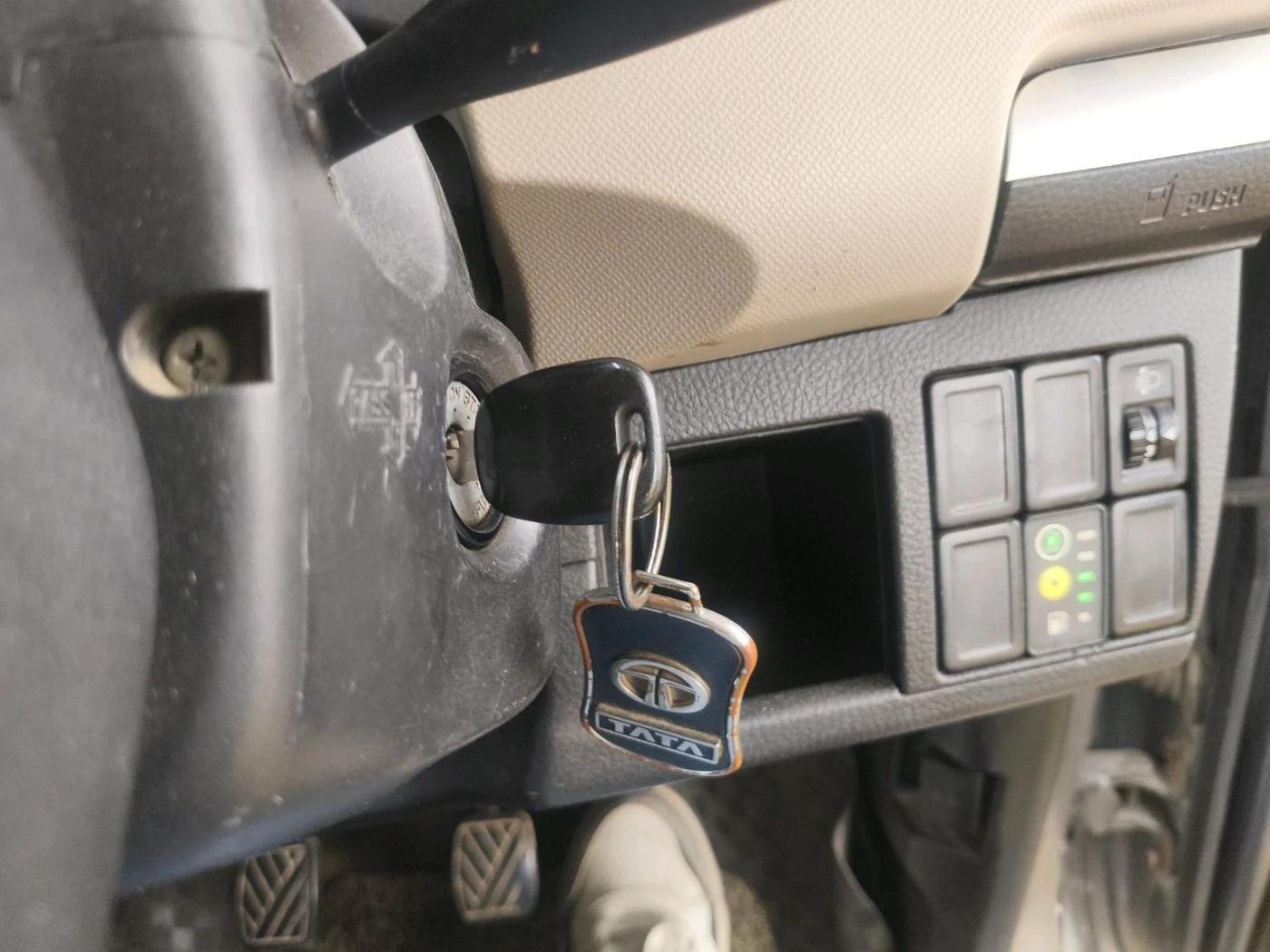 2014 Maruti Wagon R 1.0 LXI CNG, CNG, Manual, 87,084 km, interior