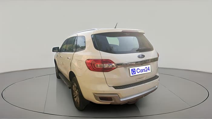 2016 Ford Endeavour TREND 2.2 4X2 AT, Diesel, Automatic, 1,34,262 km, exterior