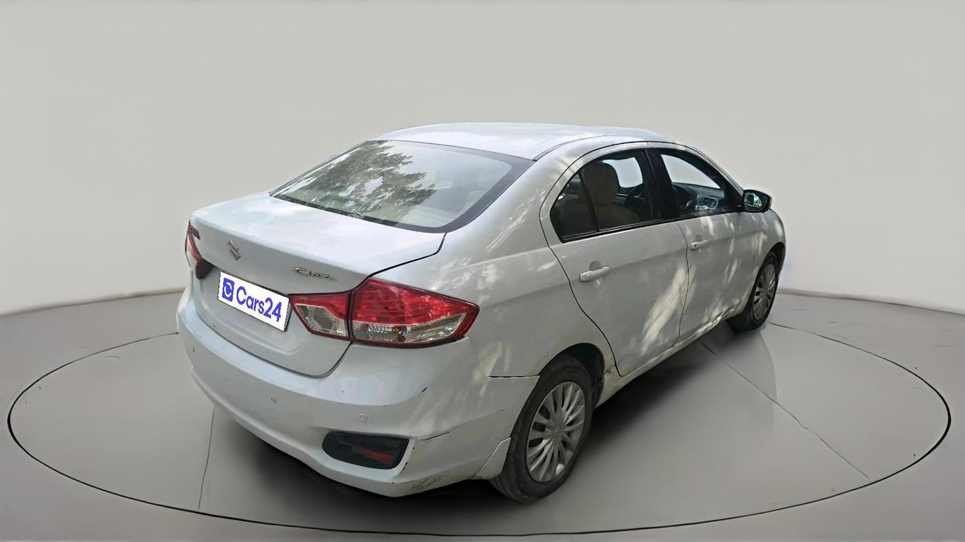 2016 Maruti Ciaz VXI+, Petrol, Manual, 1,69,198 km, exterior