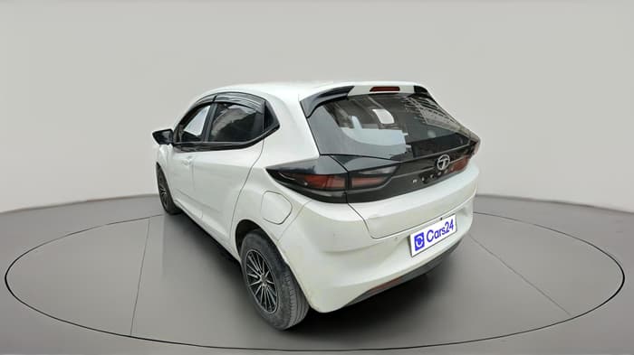 2022 Tata ALTROZ XE PETROL, CNG, Manual, 47,988 km, exterior