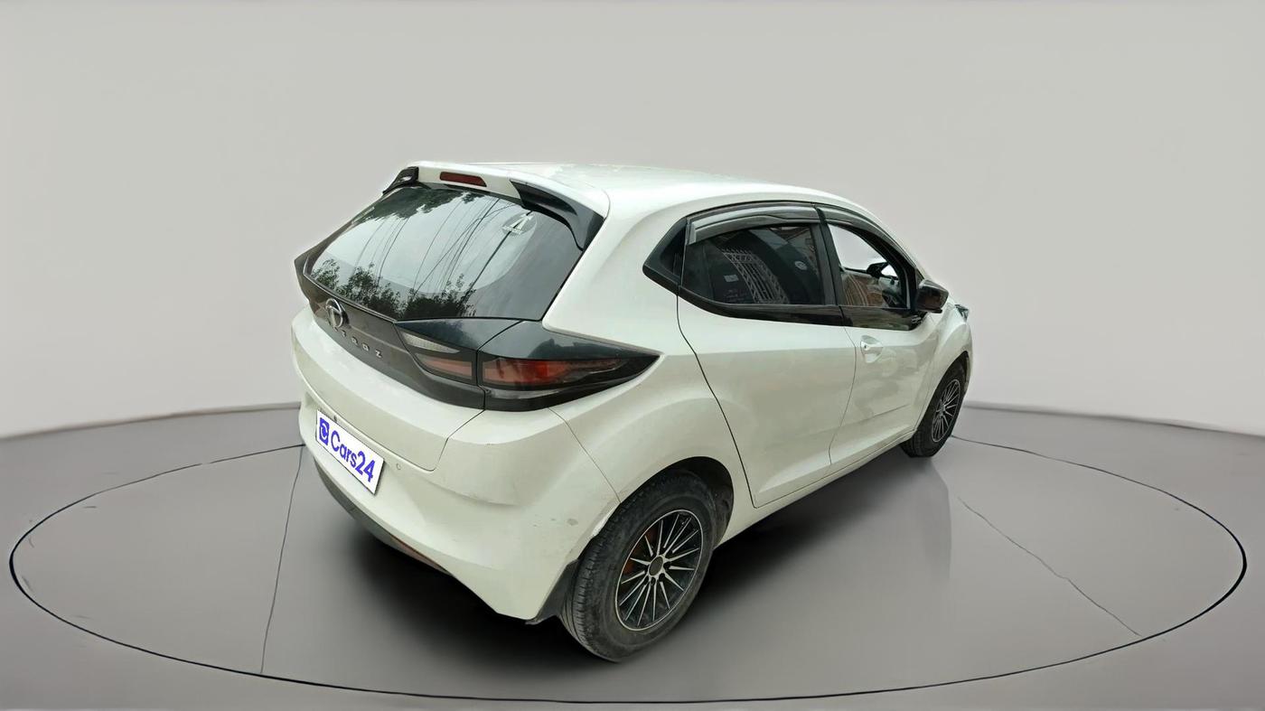 2022 Tata ALTROZ XE PETROL, CNG, Manual, 47,988 km, exterior
