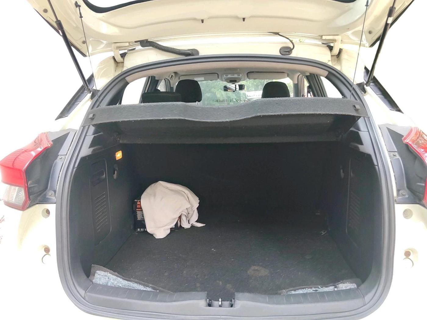 2019 Nissan Kicks XV 1.5, Petrol, Manual, 1,06,121 km, exterior