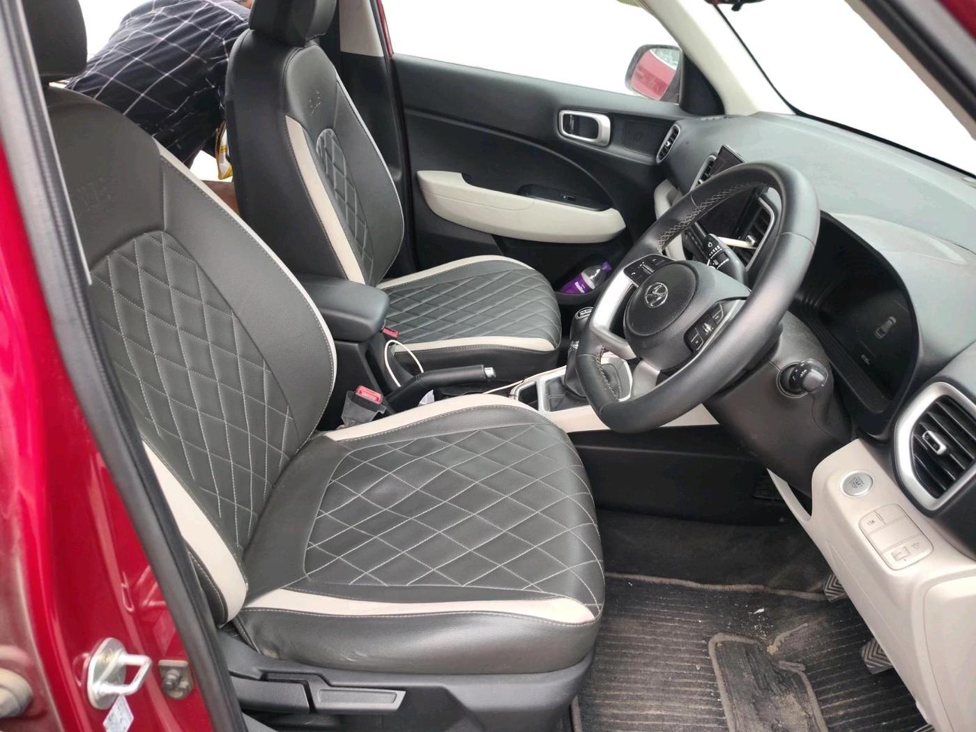 2022 Hyundai VENUE SX 1.2 PETROL DUAL TONE, Petrol, Manual, 45,185 km, interior