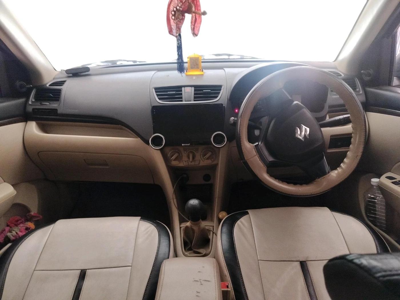 2016 Maruti Swift Dzire LXI (O), Petrol, Manual, 1,35,441 km, interior