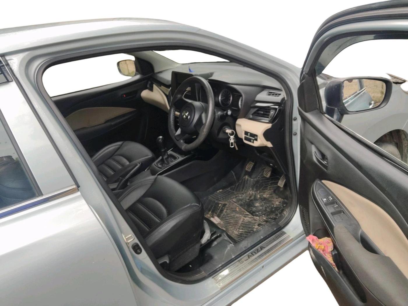2025 Toyota Glanza E, Petrol, Manual, 27,379 km, interior