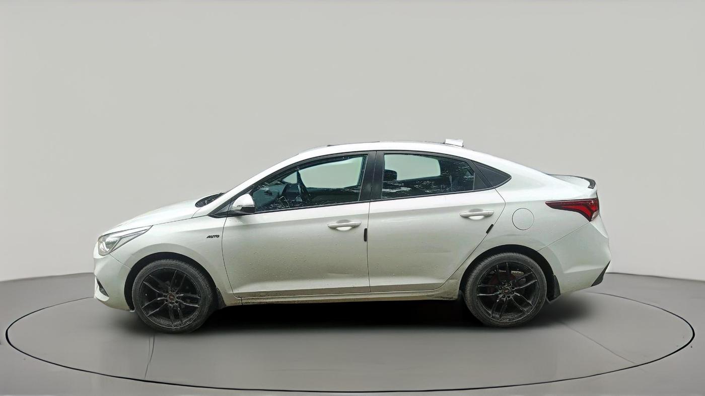 2017 Hyundai Verna 1.6 CRDI SX + AT, Diesel, Automatic, 1,03,677 km, exterior