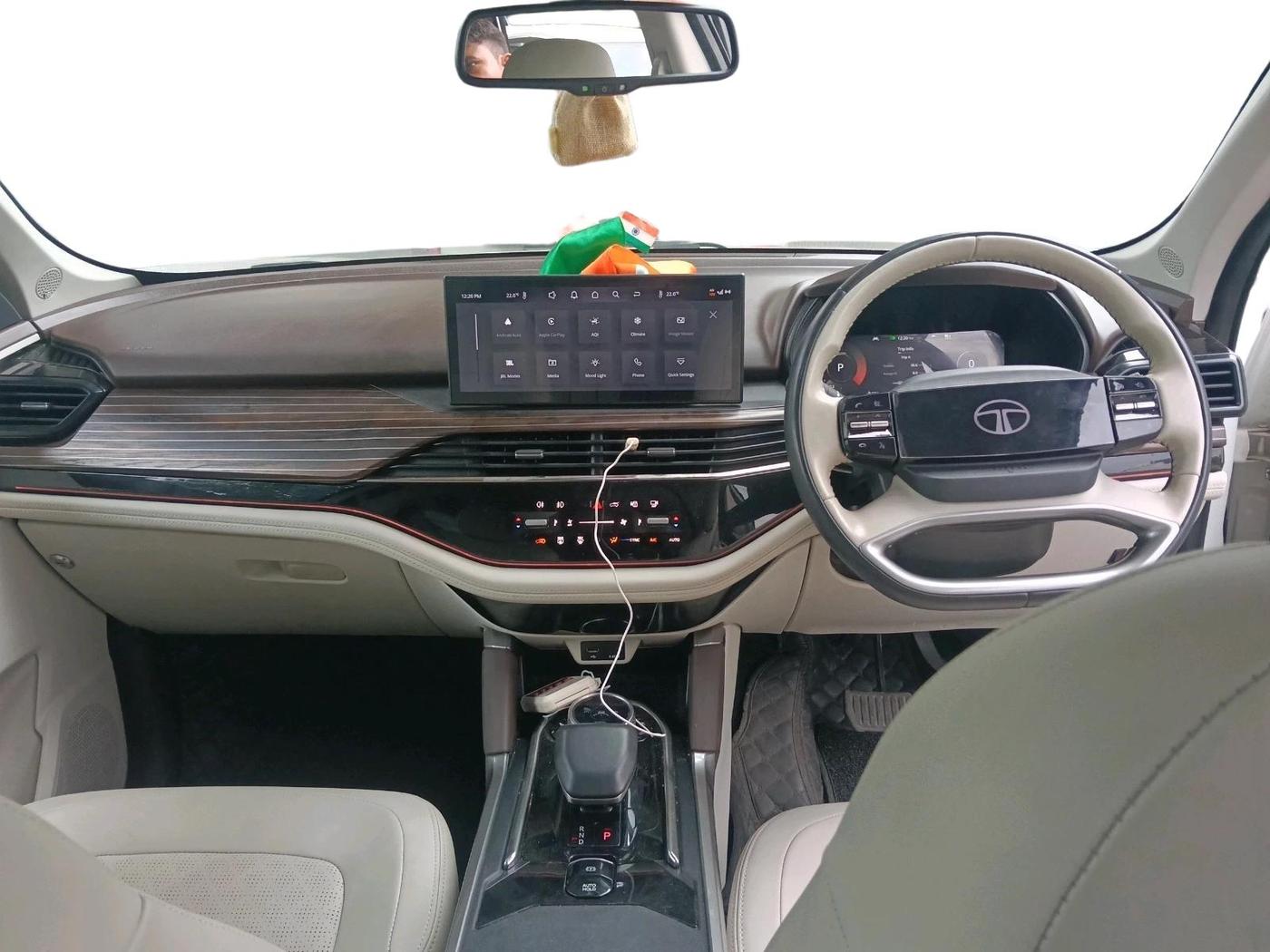 2024 Tata Safari ACCOMPLISHED PLUS DUAL TONE AT, Diesel, Automatic, 32,146 km, interior