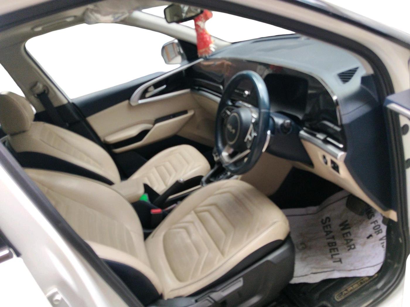 2022 KIA CARENS LUXURY PLUS 1.5 DIESEL AT 7 STR, Diesel, Automatic, 92,712 km, interior