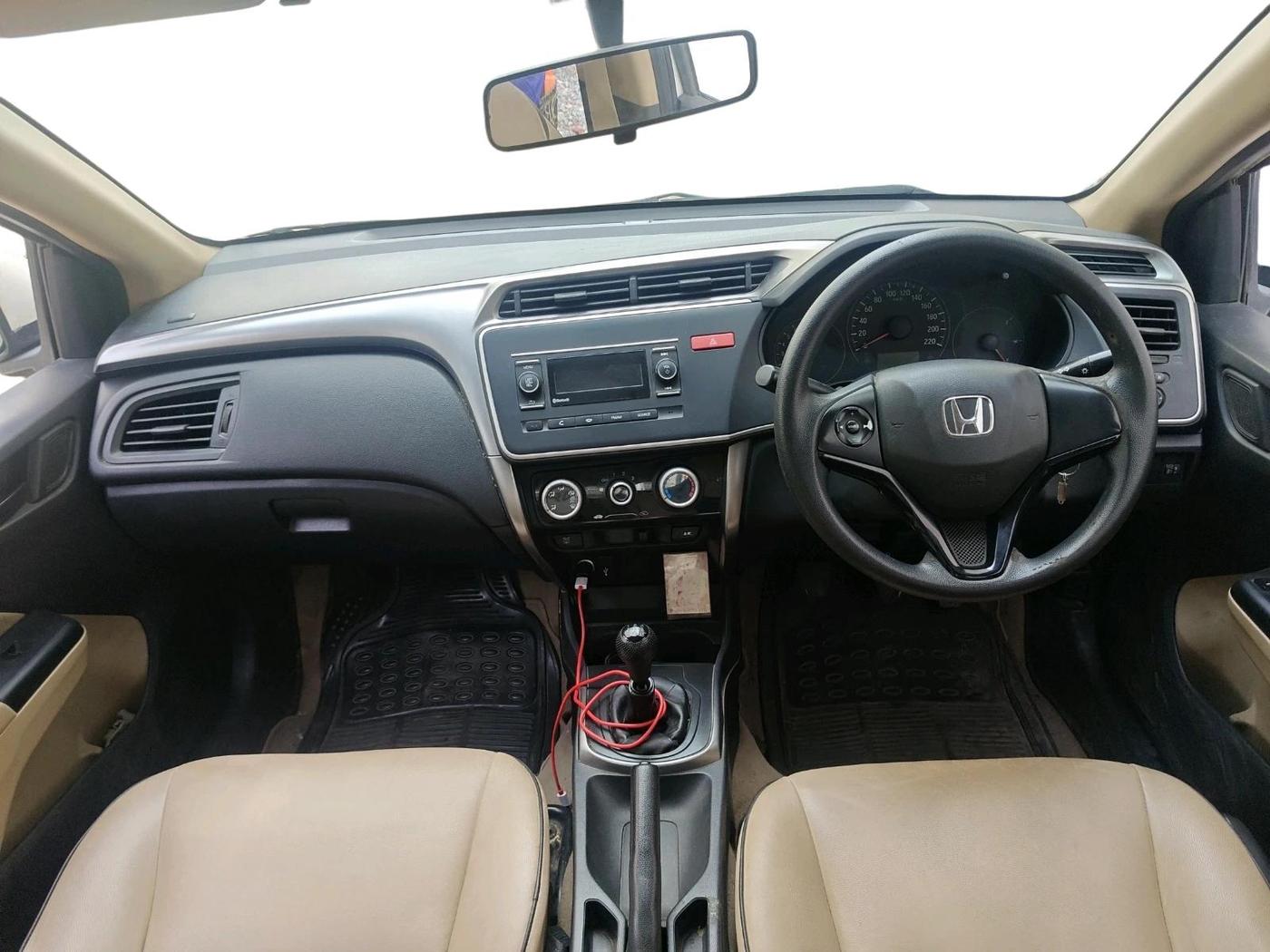 2014 Honda City 1.5L I-VTEC S MT, Petrol, Manual, 1,18,021 km, interior