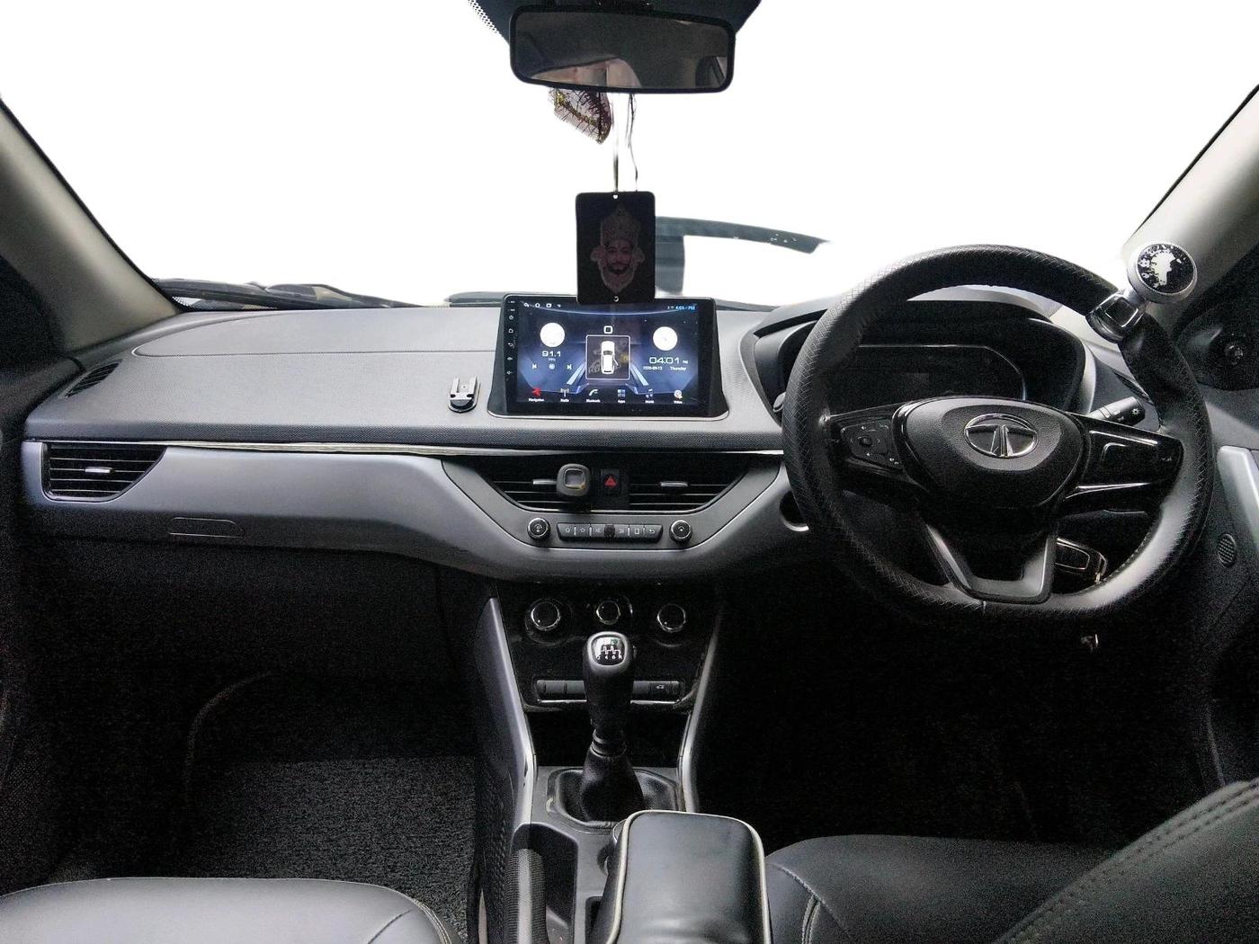 2022 Tata NEXON XM SUNROOF PETROL, Petrol, Manual, 46,726 km, interior
