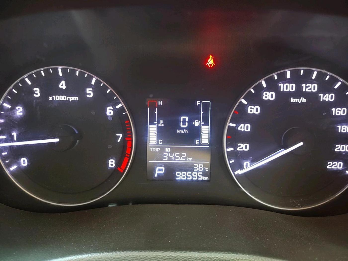 2017 Hyundai Creta SX PLUS AT 1.6 PETROL, Petrol, Automatic, 98,595 km, interior