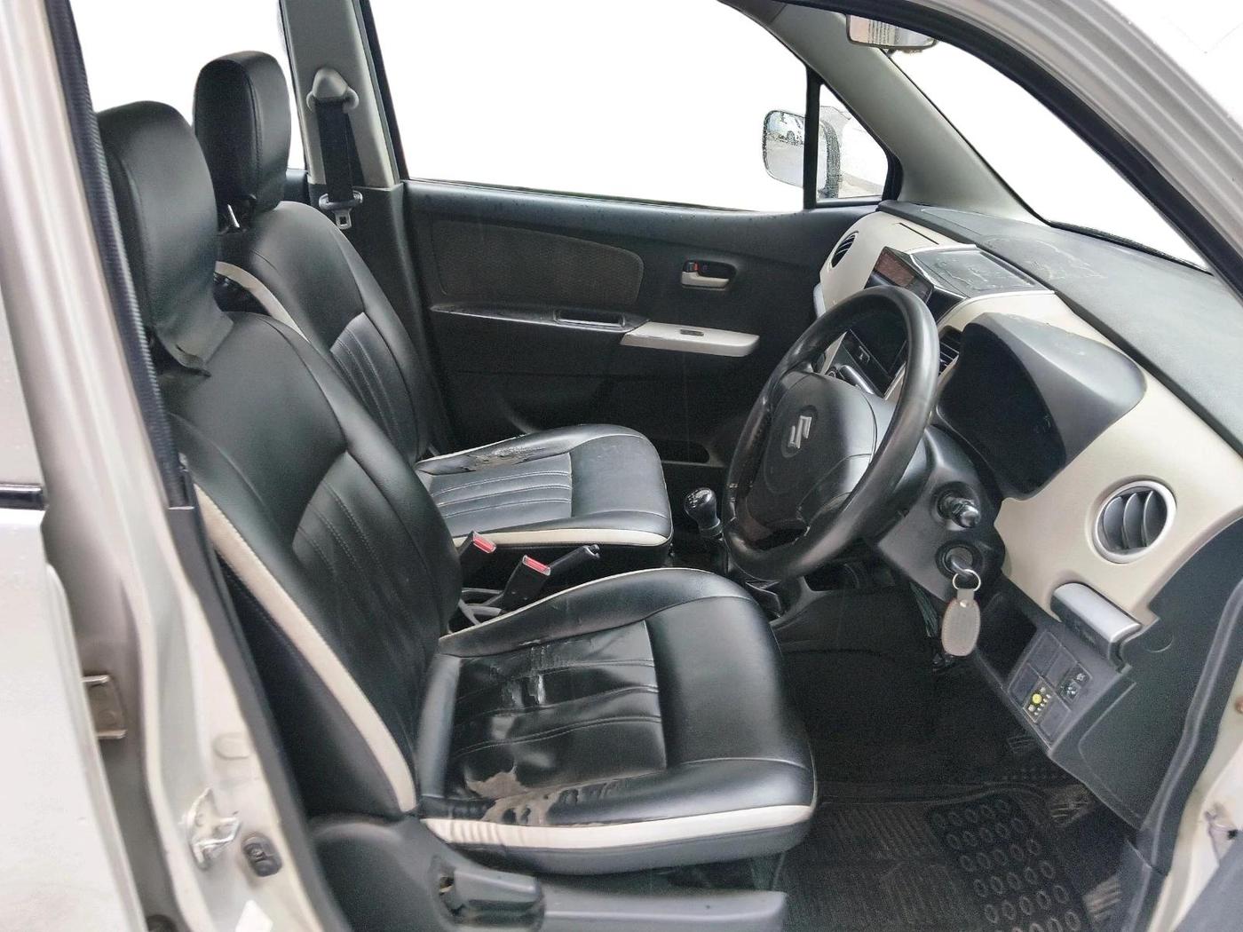 2014 Maruti Wagon R 1.0 LXI CNG, CNG, Manual, 85,703 km, interior