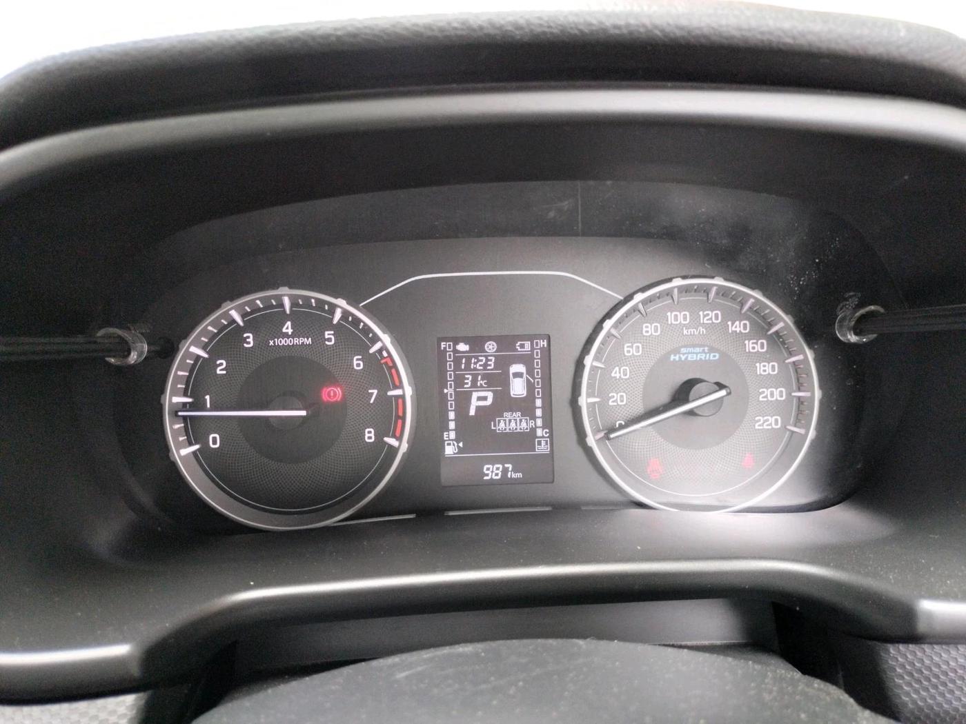 2025 Maruti BREZZA VXI AT SMART HYBRID, Petrol, Automatic, 987 km, interior