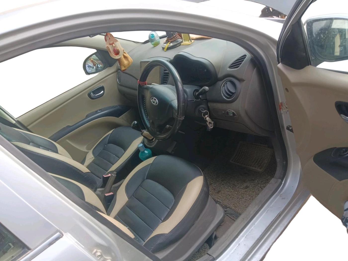 2011 Hyundai i10 MAGNA 1.2, CNG, Manual, 1,35,236 km, interior
