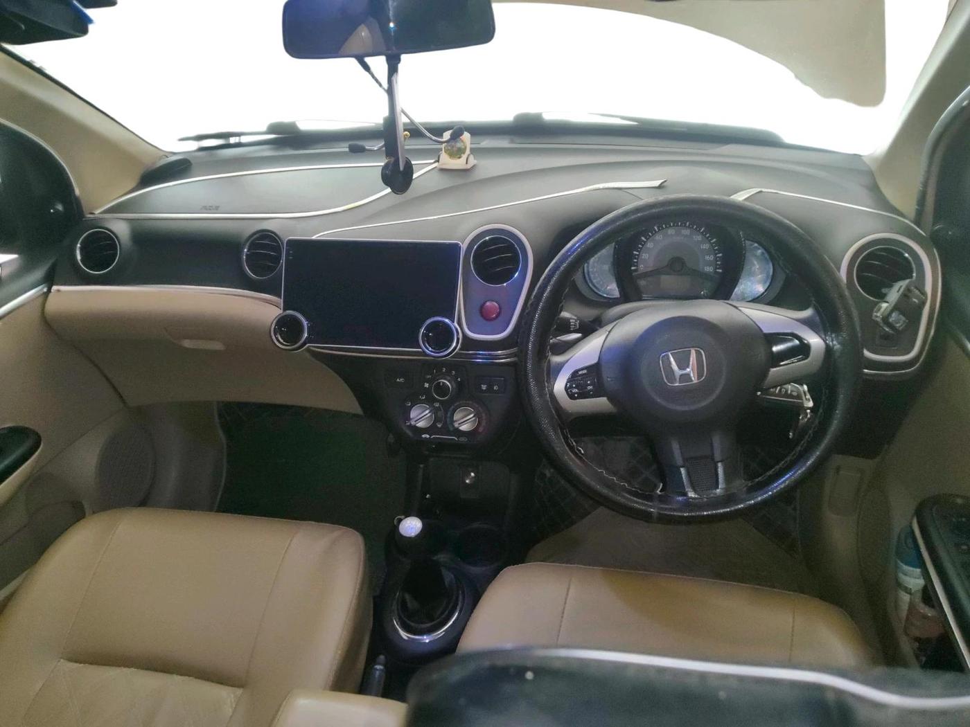 2014 Honda Mobilio 1.5L I-VTEC E, CNG, Manual, 65,188 km, interior