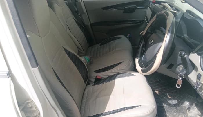 2016 Mahindra Kuv100 K4 6 STR, Petrol, Manual, 29,170 km, interior