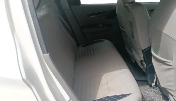 2016 Mahindra Kuv100 K4 6 STR, Petrol, Manual, 29,170 km, interior