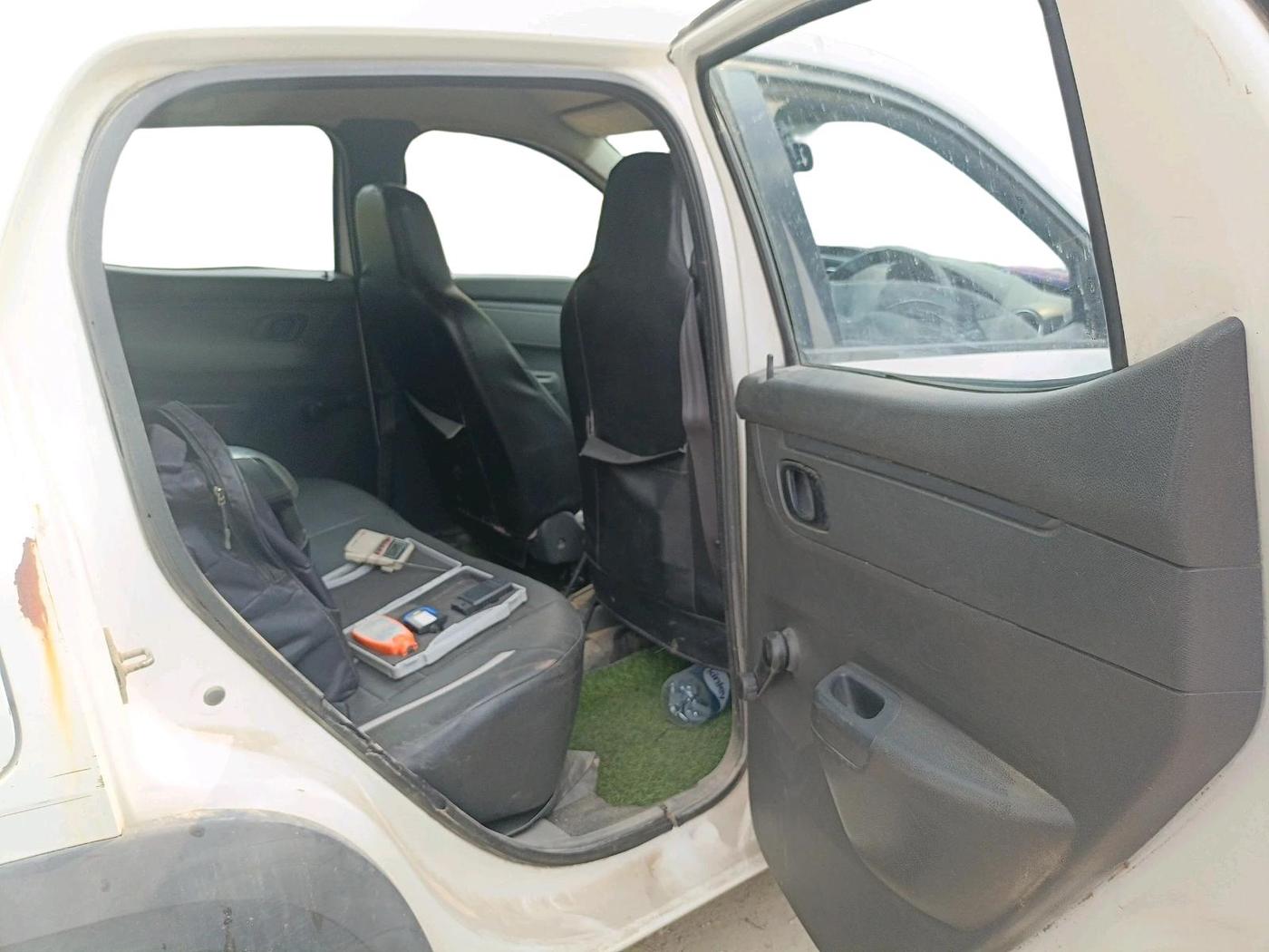 2015 Renault Kwid RXT 0.8, Petrol, Manual, 32,915 km, interior