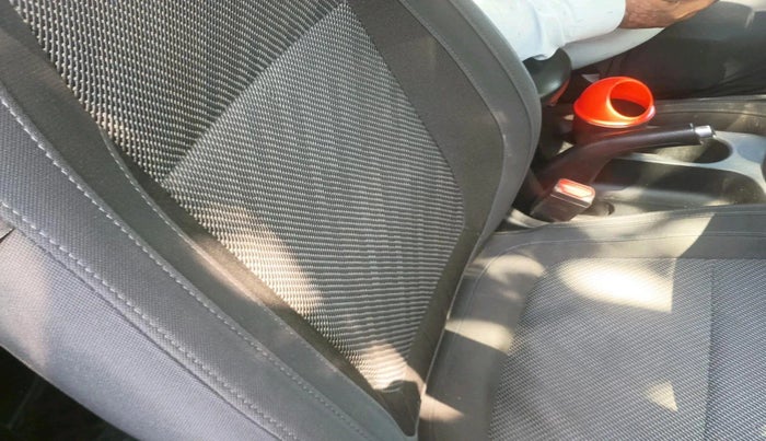 2022 KIA SELTOS HTK 1.5 DIESEL, Diesel, Manual, 1,25,529 km, interior