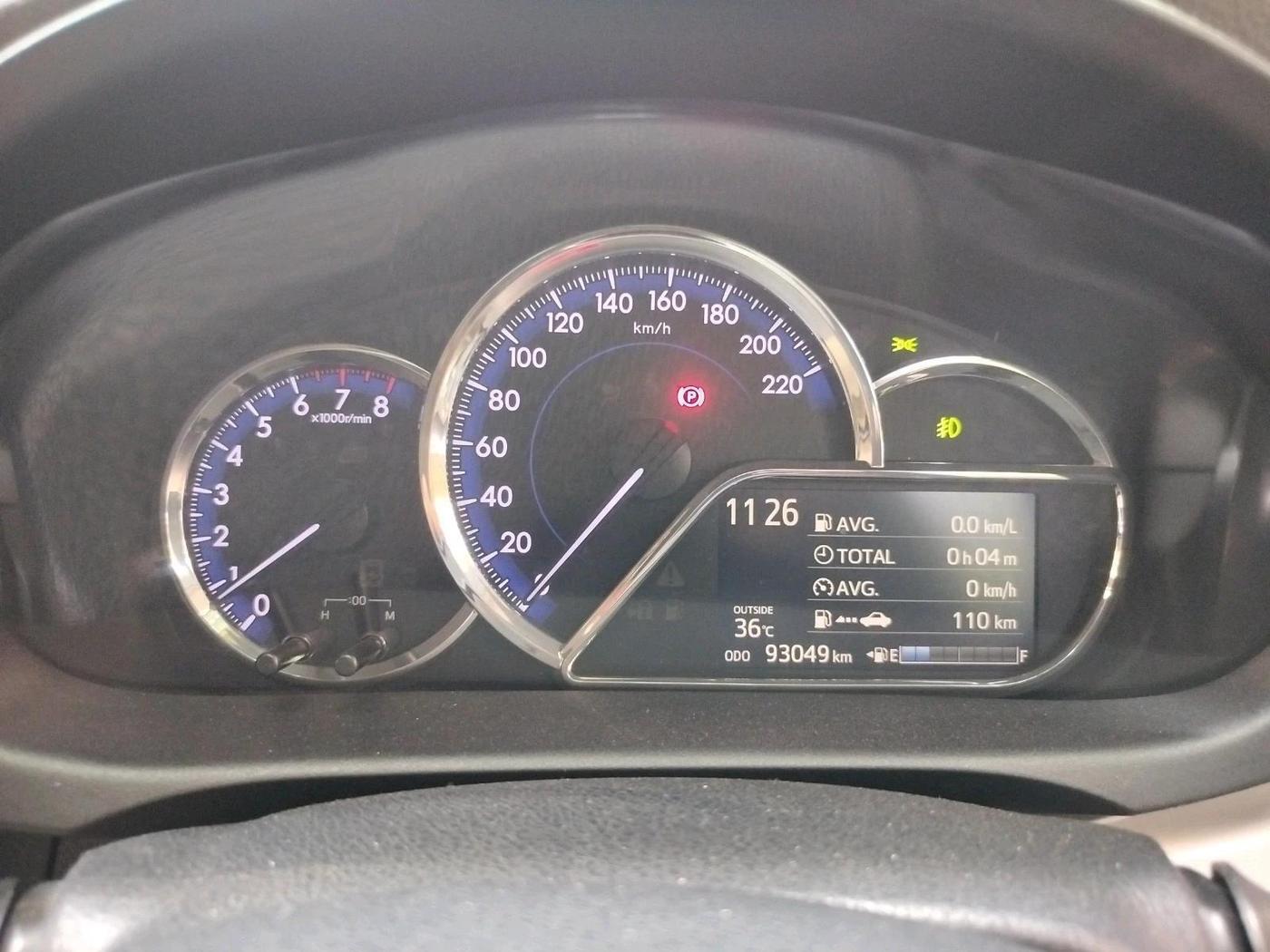 2018 Toyota YARIS V MT, Petrol, Manual, 93,049 km, interior