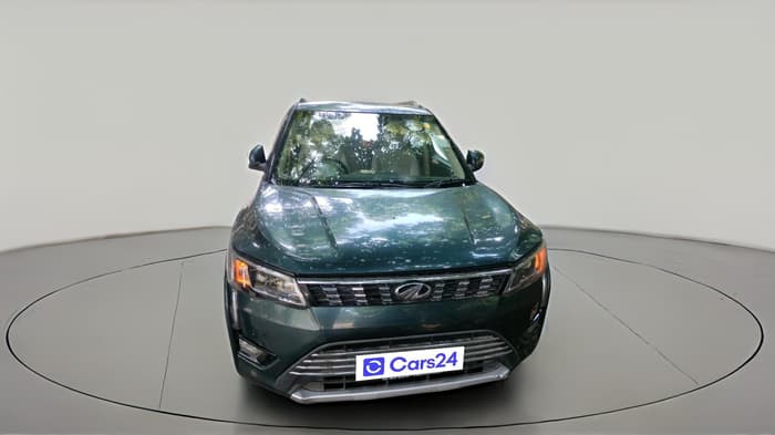 2020 Mahindra XUV300 W8 (O) 1.5 DIESEL AMT, Diesel, Automatic, 4,95,698 km, exterior