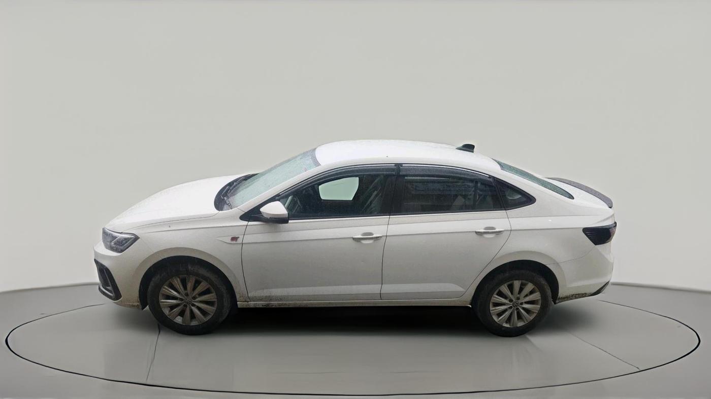 2024 Volkswagen VIRTUS HIGHLINE TSI 1.0 MT, Petrol, Manual, 29,617 km, exterior