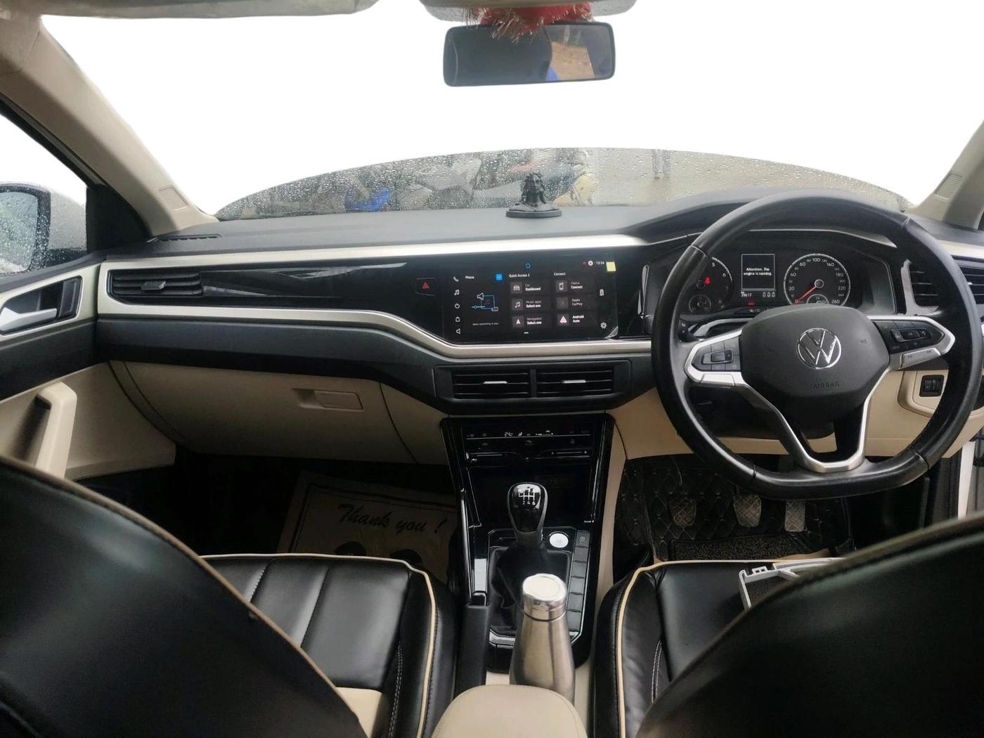 2024 Volkswagen VIRTUS HIGHLINE TSI 1.0 MT, Petrol, Manual, 29,617 km, interior