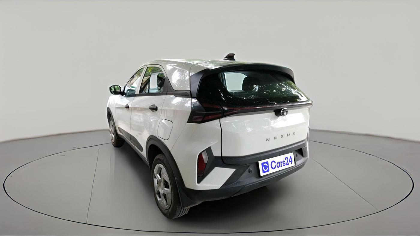 2024 Tata NEXON Smart Plus 1.2 Revotron 6 AMT, Petrol, Automatic, 11,475 km, exterior