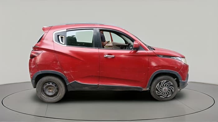 2016 Mahindra Kuv100 K6 6 STR, CNG, Manual, 2,17,876 km, exterior