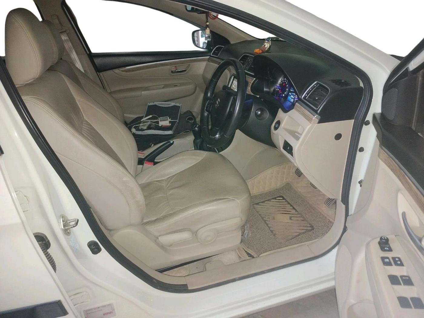 2022 Maruti Ciaz ALPHA 1.5 SHVS PETROL, Petrol, Manual, 47,793 km, interior