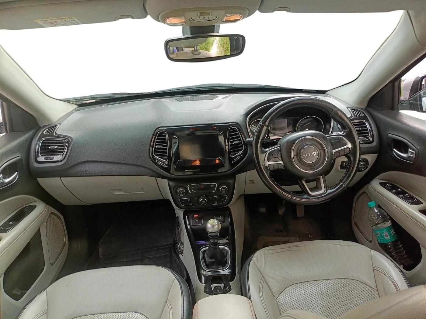 2017 Jeep Compass LIMITED 2.0 DIESEL, Diesel, Manual, 1,64,805 km, interior