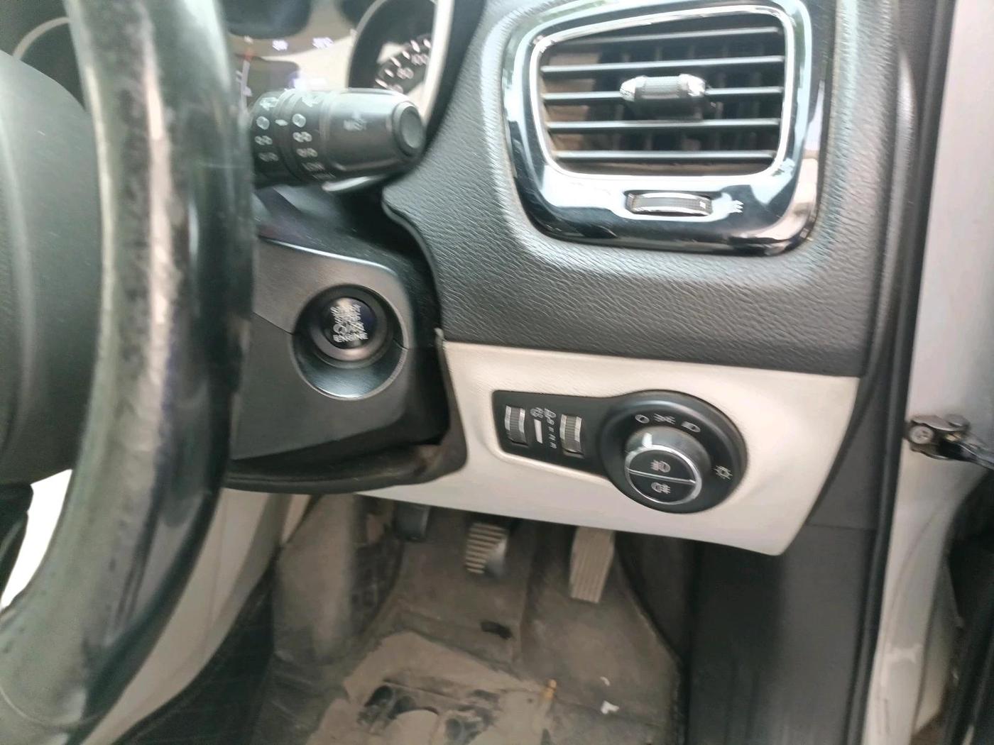 2017 Jeep Compass LIMITED 2.0 DIESEL, Diesel, Manual, 1,64,805 km, interior