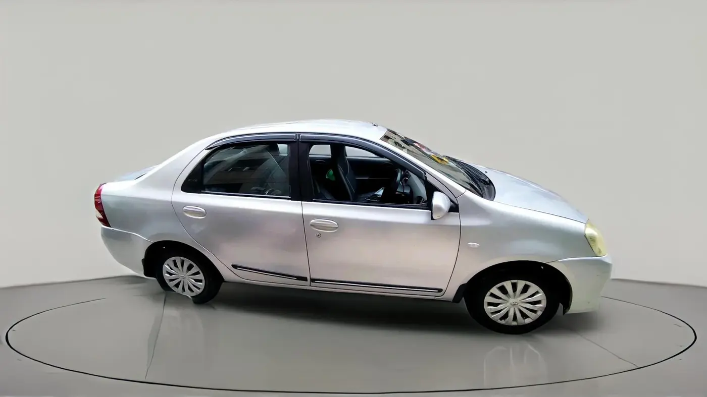 2011 Toyota Etios G, CNG, Manual, 1,17,064 km, exterior