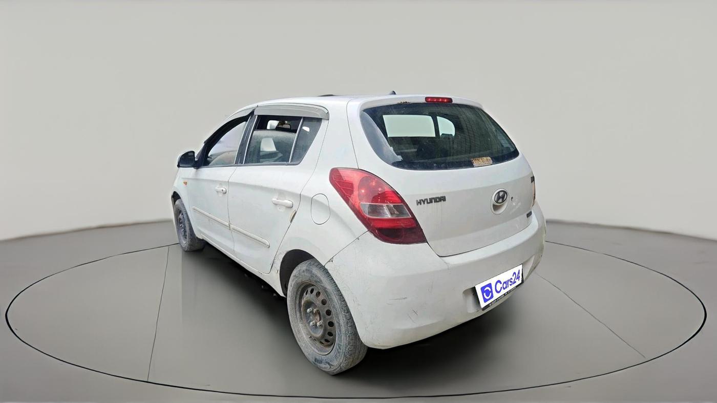 2011 Hyundai i20 MAGNA 1.2, CNG, Manual, 92,326 km, exterior