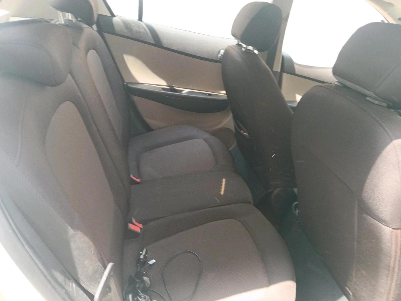 2013 Hyundai i20 SPORTZ 1.2, Petrol, Manual, 62,090 km, interior