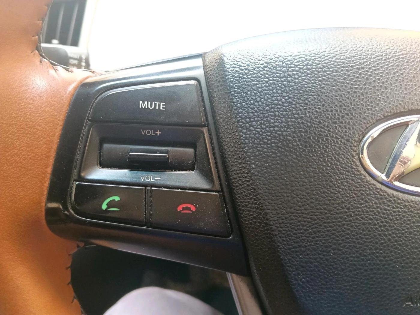 2017 Hyundai Creta E PLUS 1.6 PETROL, Petrol, Manual, 1,11,213 km, interior