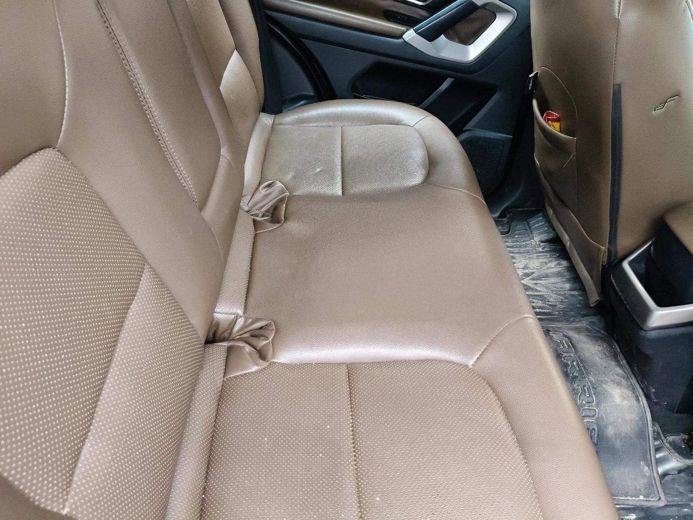 2019 Tata Harrier XT 2.0L KRYOTEC, Diesel, Manual, 72,428 km, interior