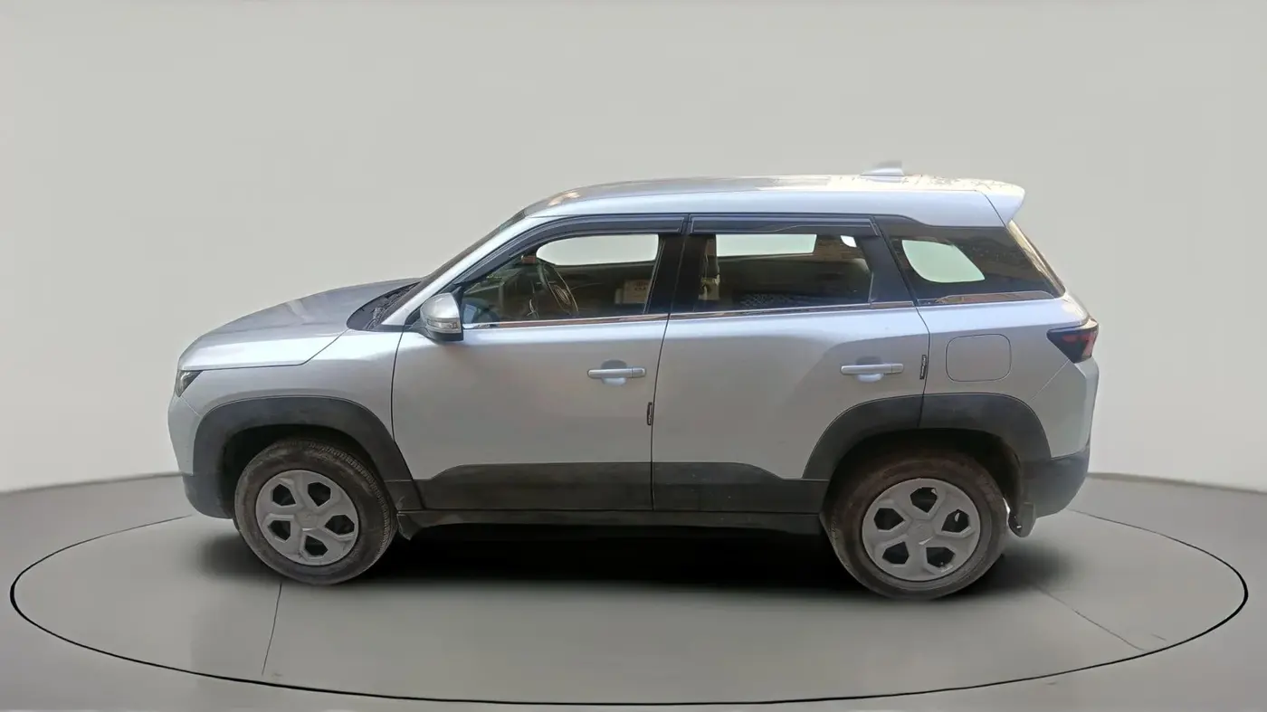 2025 Maruti BREZZA LXI S- CNG, CNG, Manual, 10,671 km, exterior