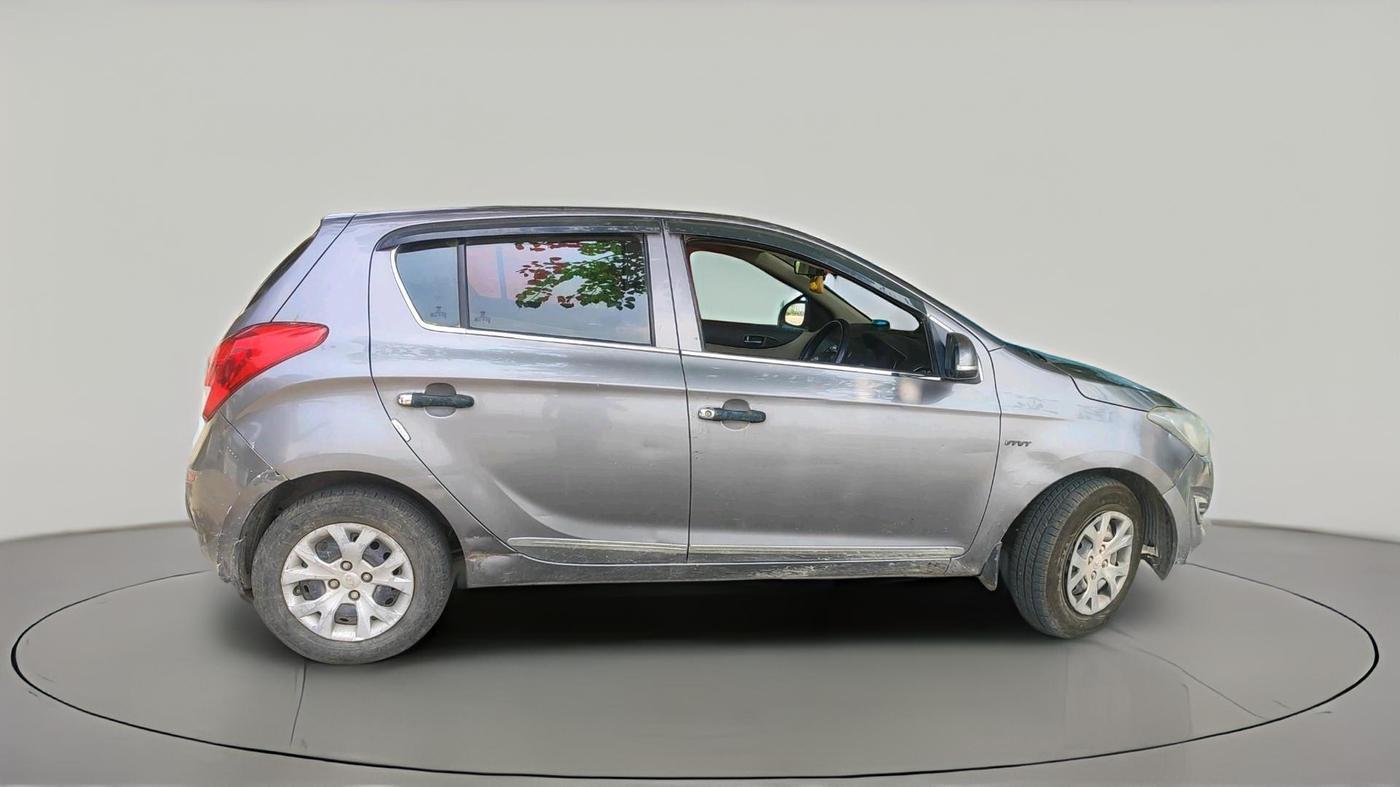 2012 Hyundai i20 MAGNA (O) 1.2, CNG, Manual, 1,53,819 km, exterior
