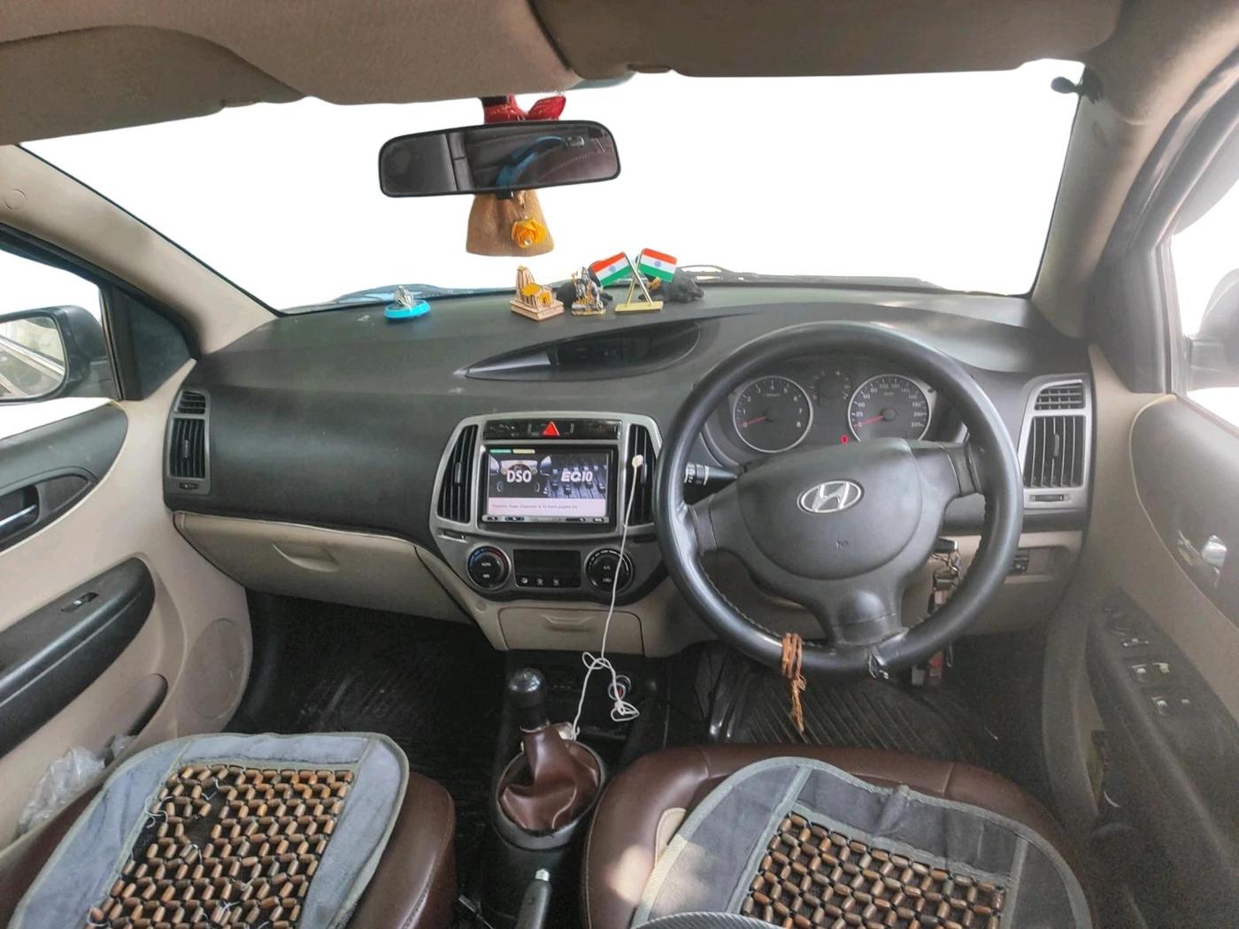 2012 Hyundai i20 MAGNA (O) 1.2, CNG, Manual, 1,53,819 km, interior